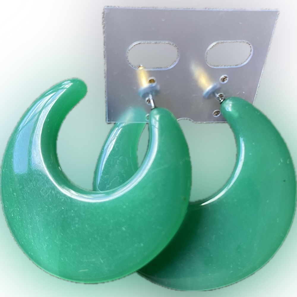 Vintage 80’s Green Crescent Hoop Earrings